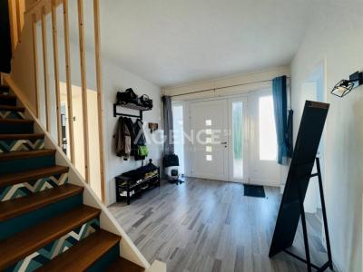 For sale Renescure 6 rooms 157 m2 Nord (59173) photo 1