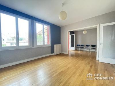 For sale Clermont-ferrand 6 rooms 134 m2 Puy de dome (63000) photo 2