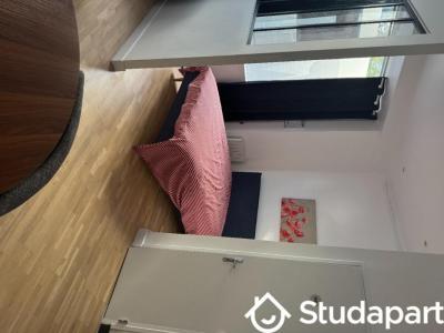 Louer Appartement 36 m2 Paris-17eme-arrondissement