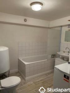 For rent Rennes 1 room 27 m2 Ille et vilaine (35000) photo 3