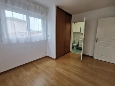 For sale Bourg-en-bresse 5 rooms 131 m2 Ain (01000) photo 3