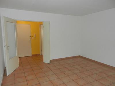 For sale Houdan 2 rooms 46 m2 Yvelines (78550) photo 2