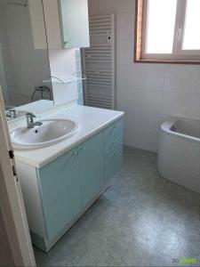 For sale Sables-d'olonne 4 rooms 100 m2 Vendee (85100) photo 4