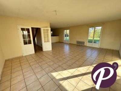 For sale Bergerac 5 rooms 140 m2 Dordogne (24100) photo 1