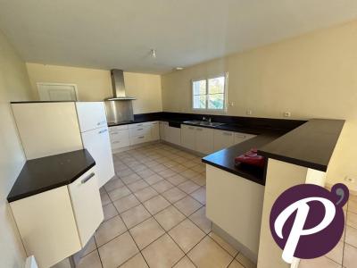 For sale Bergerac 5 rooms 140 m2 Dordogne (24100) photo 2