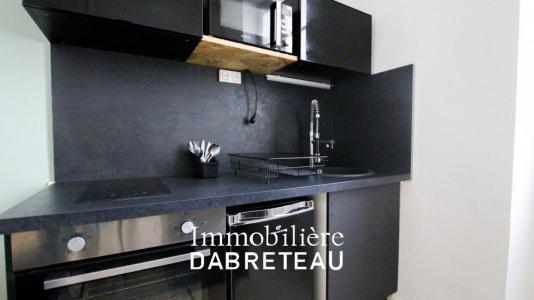 Louer Appartement Lyon-3eme-arrondissement 704 euros