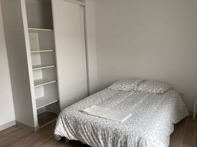 For rent Bordeaux 4 rooms 90 m2 Gironde (33800) photo 3