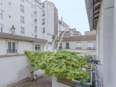 For sale Paris-14eme-arrondissement 2 rooms 33 m2 Paris (75014) photo 2