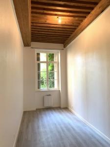 For rent Lyon-1er-arrondissement 2 rooms 54 m2 Rhone (69001) photo 3