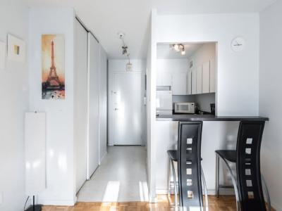 Louer Appartement Paris-15eme-arrondissement 1165 euros