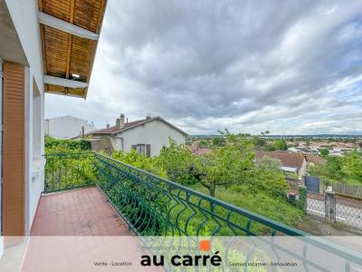 For sale Genas 5 rooms 90 m2 Rhone (69740) photo 3