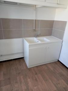 Annonce Location 4 pices Appartement Sorgues 84