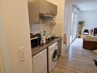 Louer Appartement Fargues-saint-hilaire 750 euros