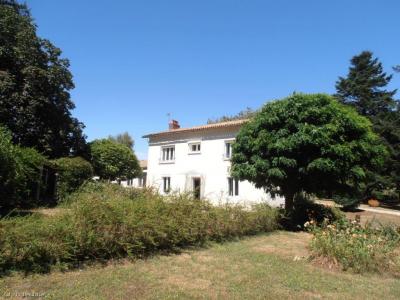 For sale Sauze-vaussais 8 rooms 130 m2 Deux sevres (79190) photo 0