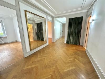 For rent Lyon-6eme-arrondissement 5 rooms 139 m2 Rhone (69006) photo 0