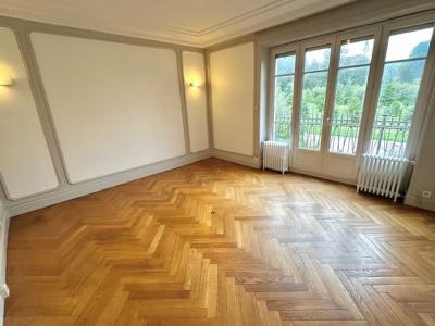 Louer Appartement 139 m2 Lyon-6eme-arrondissement