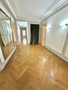 Louer Appartement Lyon-6eme-arrondissement 2950 euros