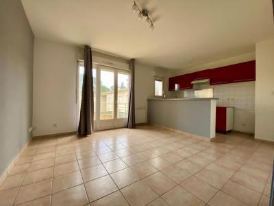 For rent Villeneuve-les-avignon 3 rooms 51 m2 Gard (30400) photo 0