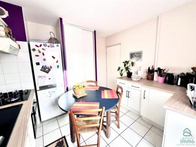 For sale Montmorillon 6 rooms 119 m2 Vienne (86500) photo 2