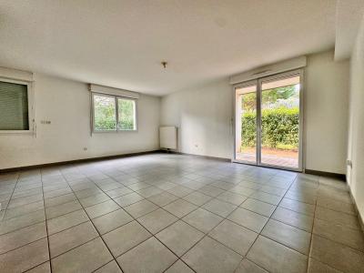 For sale Beziers 4 rooms 90 m2 Herault (34500) photo 2