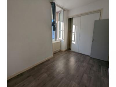 Louer Appartement 84 m2 Genelard