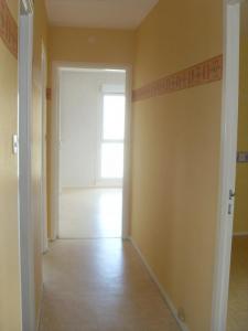 For rent Gueugnon 3 rooms 63 m2 Saone et loire (71130) photo 3