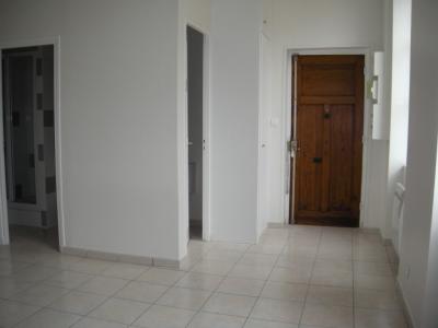 For rent Lyon-4eme-arrondissement 3 rooms 42 m2 Rhone (69004) photo 1