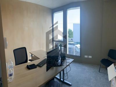 Louer Bureau 194 m2 Villenave-d'ornon