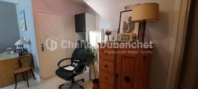 Acheter Local commercial Feurs 98900 euros