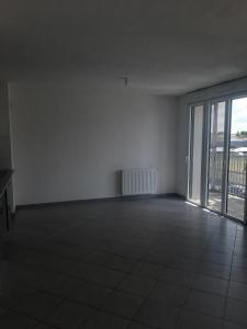 For rent Begles 1 room 34 m2 Gironde (33130) photo 2