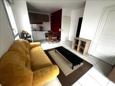 Louer Appartement Lyon-8eme-arrondissement 850 euros