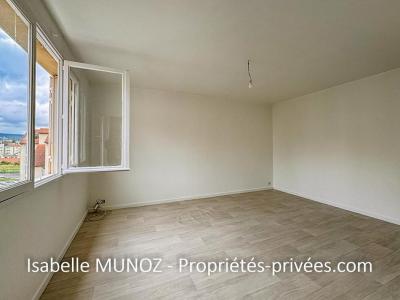 For sale Clermont-ferrand 1 room 31 m2 Puy de dome (63000) photo 2