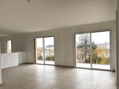 For sale Montbrison 5 rooms 126 m2 Loire (42600) photo 3