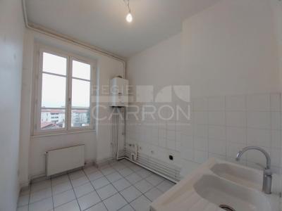 For rent Lyon-3eme-arrondissement 2 rooms 49 m2 Rhone (69003) photo 3