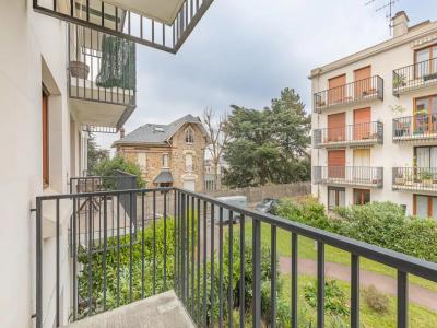 For sale Clamart 4 rooms 91 m2 Hauts de Seine (92140) photo 2