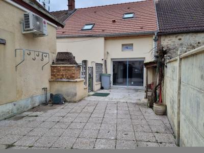 For sale 6 rooms 135 m2 Aube (10100) photo 0