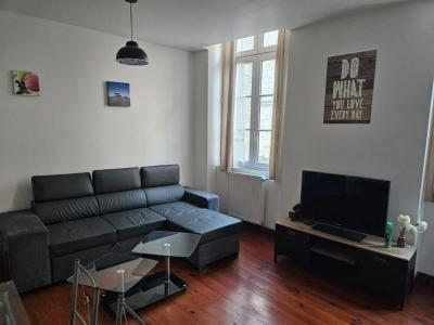 For rent Bordeaux 2 rooms 43 m2 Gironde (33000) photo 1