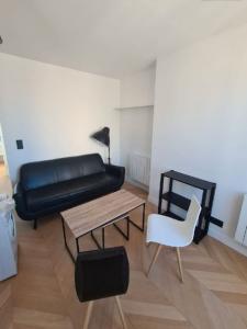 Annonce Location 2 pices Appartement Paris-10eme-arrondissement 75