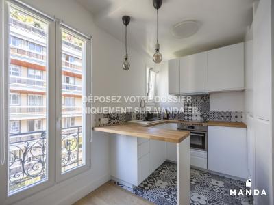 For rent Paris-18eme-arrondissement 2 rooms 34 m2 Paris (75018) photo 3