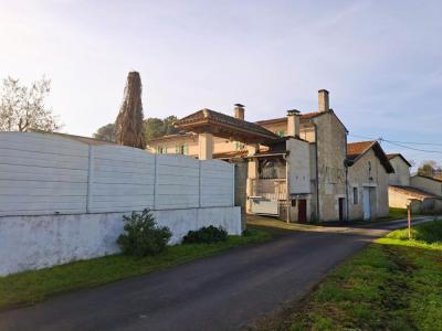 For sale Berson 8 rooms 153 m2 Gironde (33390) photo 2