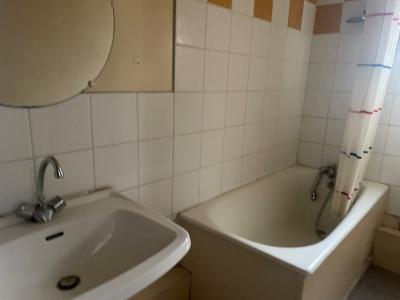 For sale Rouen 1 room 28 m2 Seine maritime (76000) photo 3