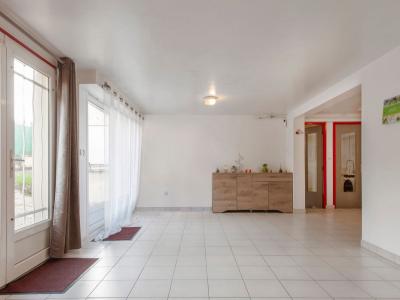 For sale Saint-pierre-les-nemours 6 rooms 162 m2 Seine et marne (77140) photo 4