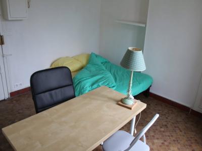 For rent Paris-18eme-arrondissement 1 room 18 m2 Paris (75018) photo 0