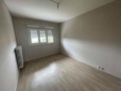 Louer Appartement Villeneuve-sur-yonne 631 euros