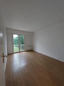 For rent Rueil-malmaison 2 rooms 52 m2 Hauts de Seine (92500) photo 2