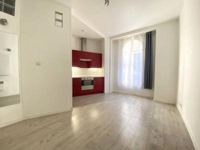 Louer Appartement 29 m2 Nice