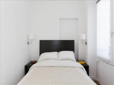 For rent Paris-9eme-arrondissement 2 rooms 42 m2 Paris (75009) photo 2