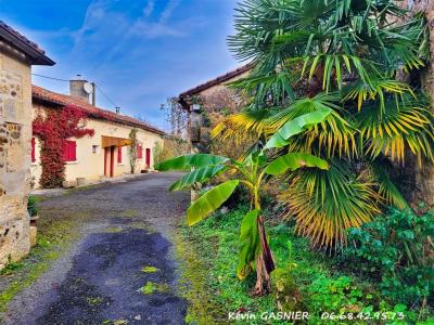 For sale Grassac 4 rooms 76 m2 Charente (16380) photo 0