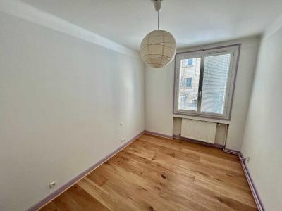 For sale Saint-etienne 3 rooms 59 m2 Loire (42100) photo 4