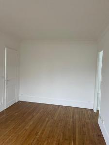 Annonce Location Appartement Paris-18eme-arrondissement 75